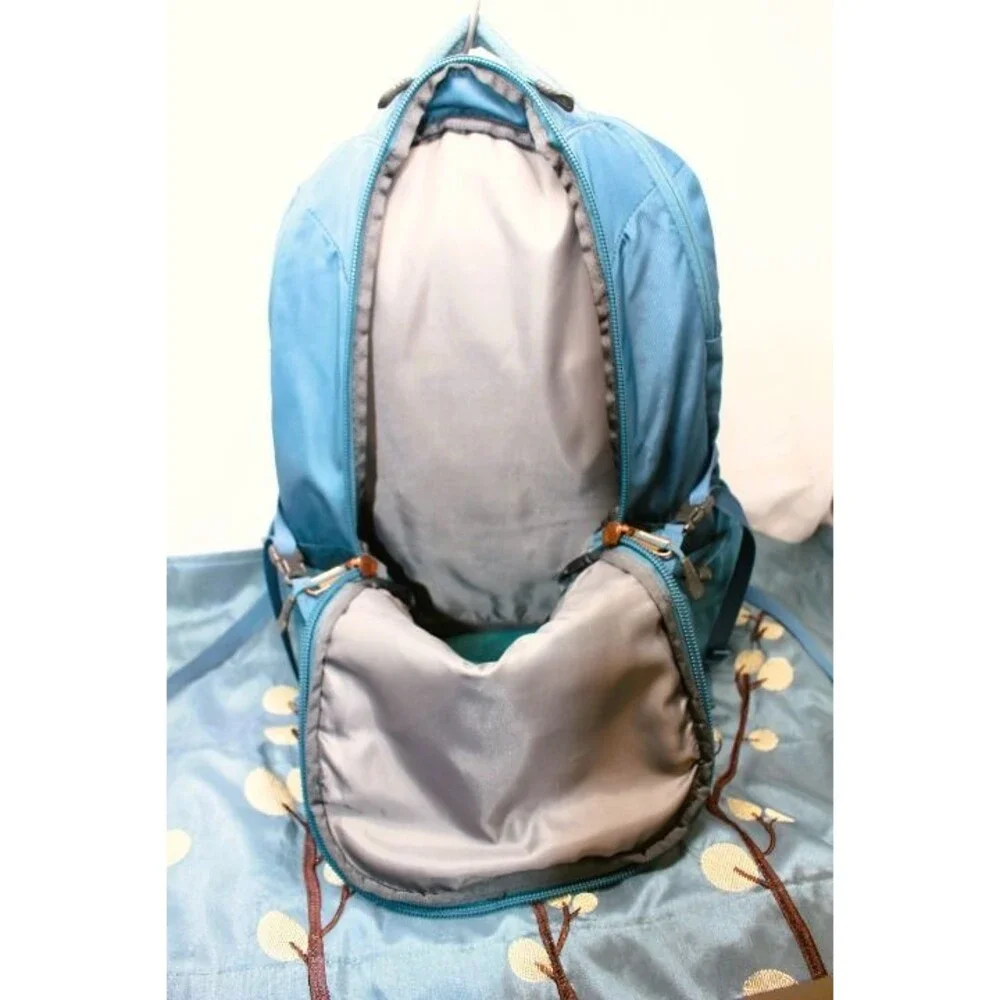 Incredible Smokey Blue North Face FleXVent Borealis Backpack w/Rare Zips EUC!